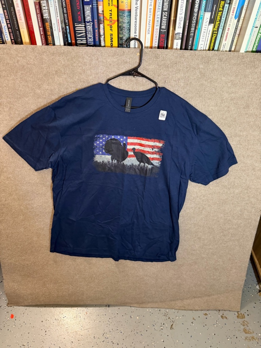 Gildan Navy Short-Sleeve Tee with American Flag and Turkey Graphic